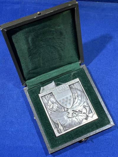 《竞宝斋》第438场 周日，周一，周二 3场连拍 （全场包邮） 法国鲁贝商会纪念镀银方章 113.7克 50.2*50.6mm 丰饶角铜标 带原盒