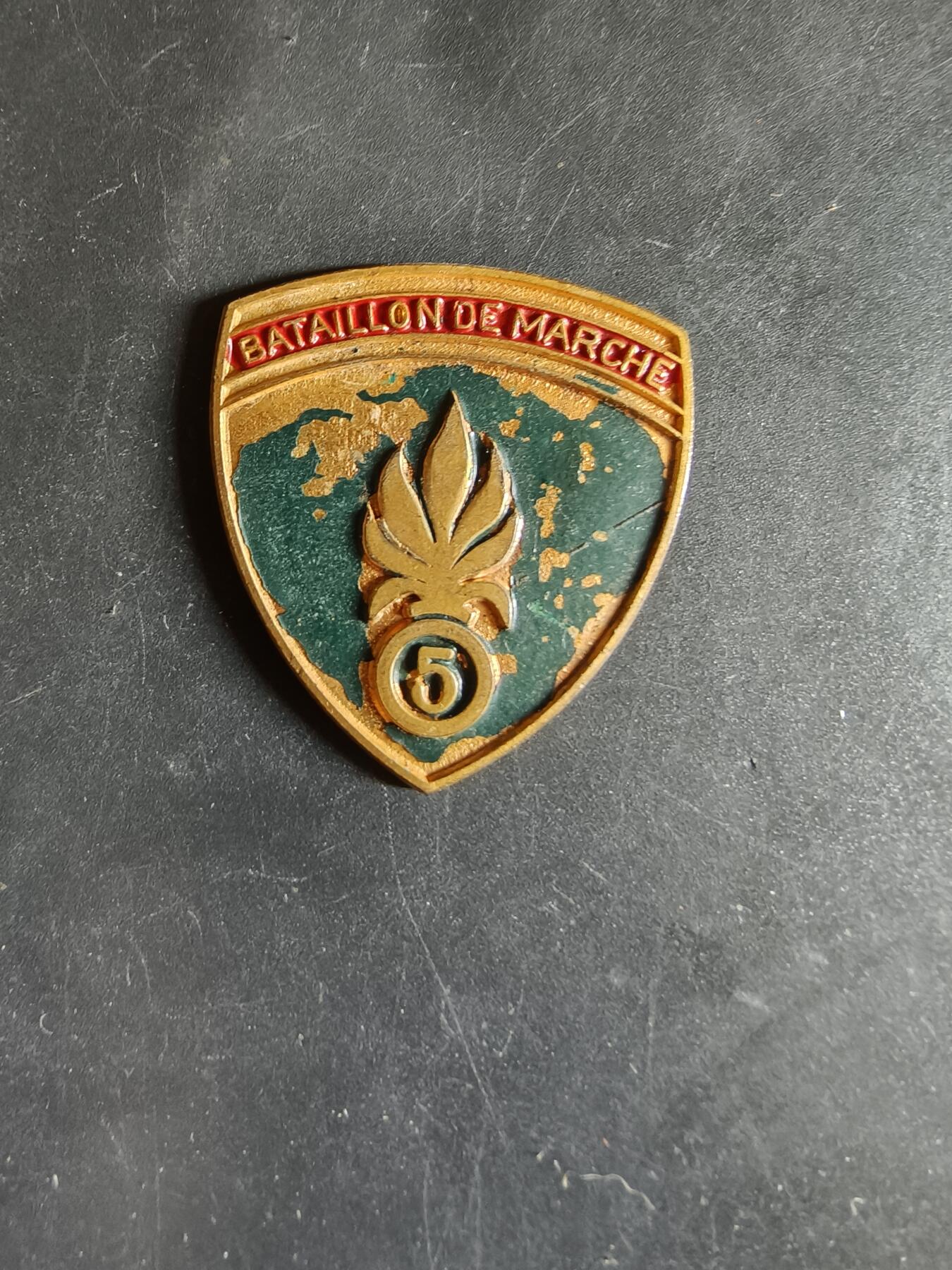 老王徽章第163期 13-15日三场连拍 16日统一发货  13、14日结束后可寄存 法国证章