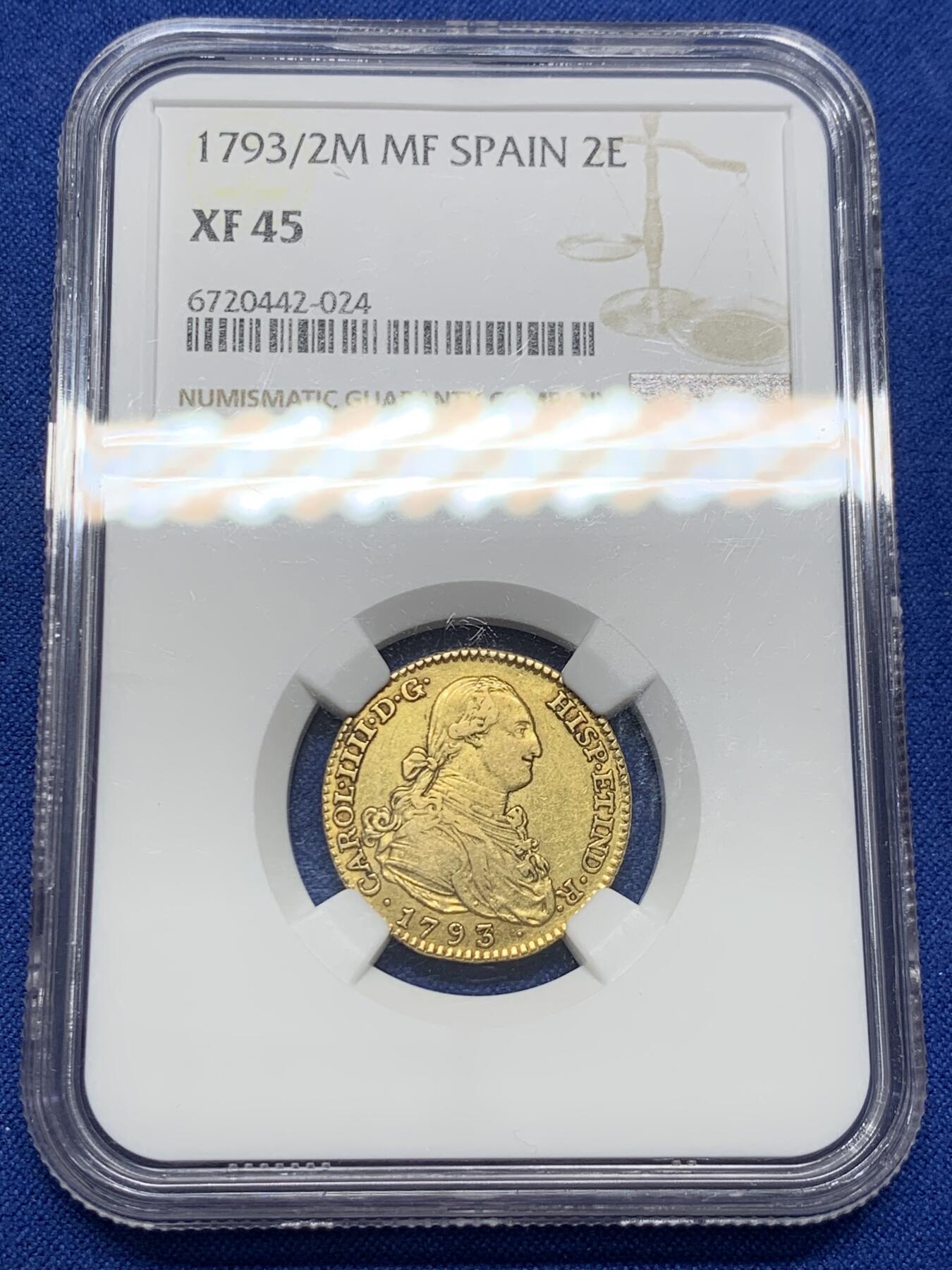 《竞宝斋》第438场 周日，周一，周二 3场连拍 （全场包邮） NGC XF45 西班牙1793/2年卡洛斯四世 2埃斯库多金币 骑字版 6.77克 875金 细节不错