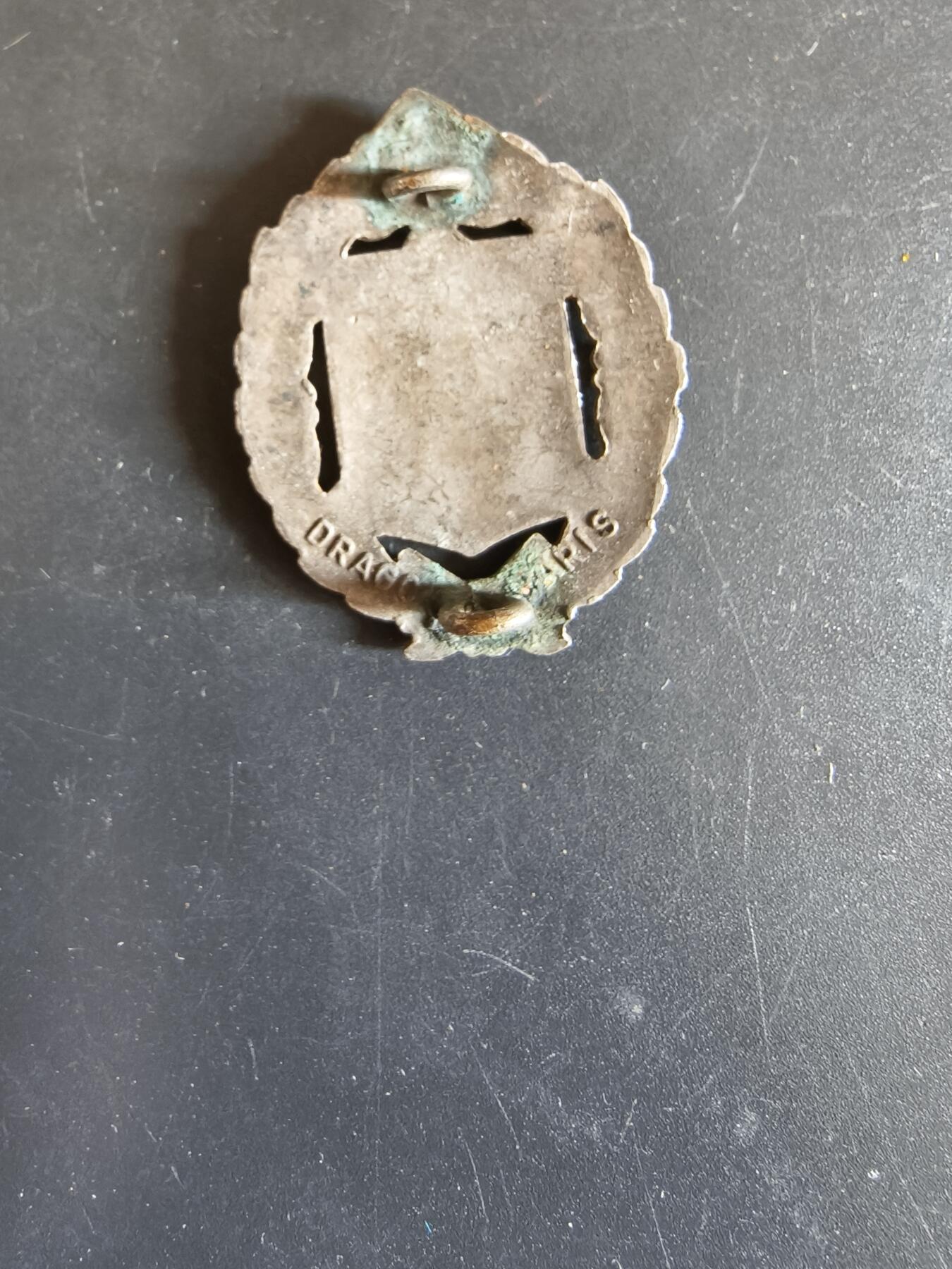 老王徽章第163期 13-15日三场连拍 16日统一发货  13、14日结束后可寄存 法国证章