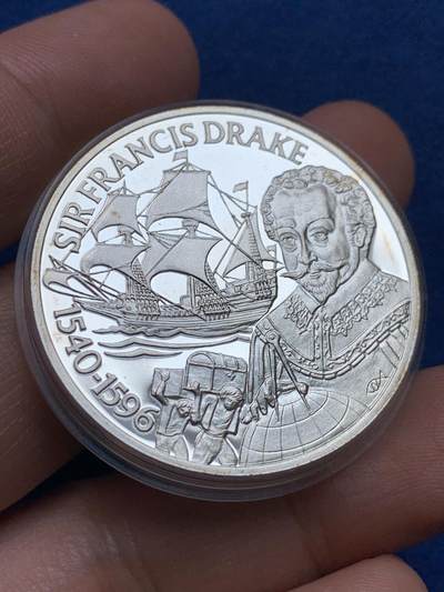 《竞宝斋》第438场 周日，周一，周二 3场连拍 （全场包邮） 两枚一组 葡萄牙航海纪念银章-航海家弗朗西斯·德雷克和亚美利哥·韦斯普奇（每枚约25克 925银）