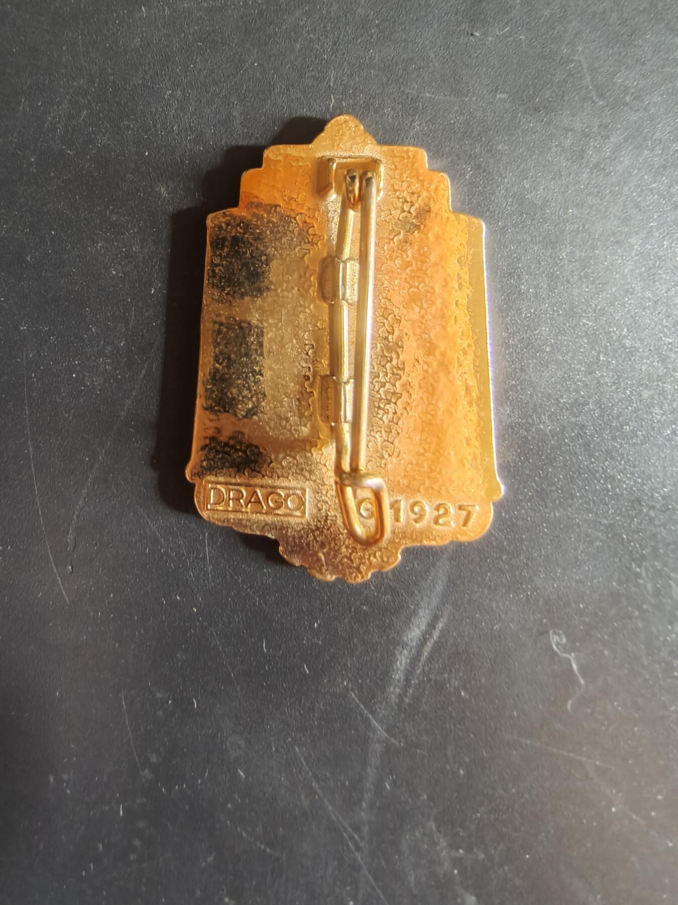 老王徽章第163期 13-15日三场连拍 16日统一发货  13、14日结束后可寄存 法国证章