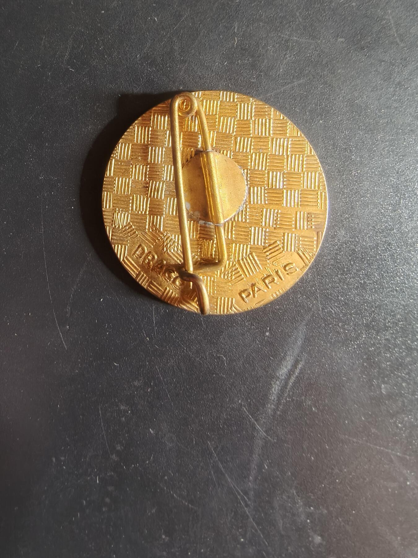 老王徽章第163期 13-15日三场连拍 16日统一发货  13、14日结束后可寄存 法国证章