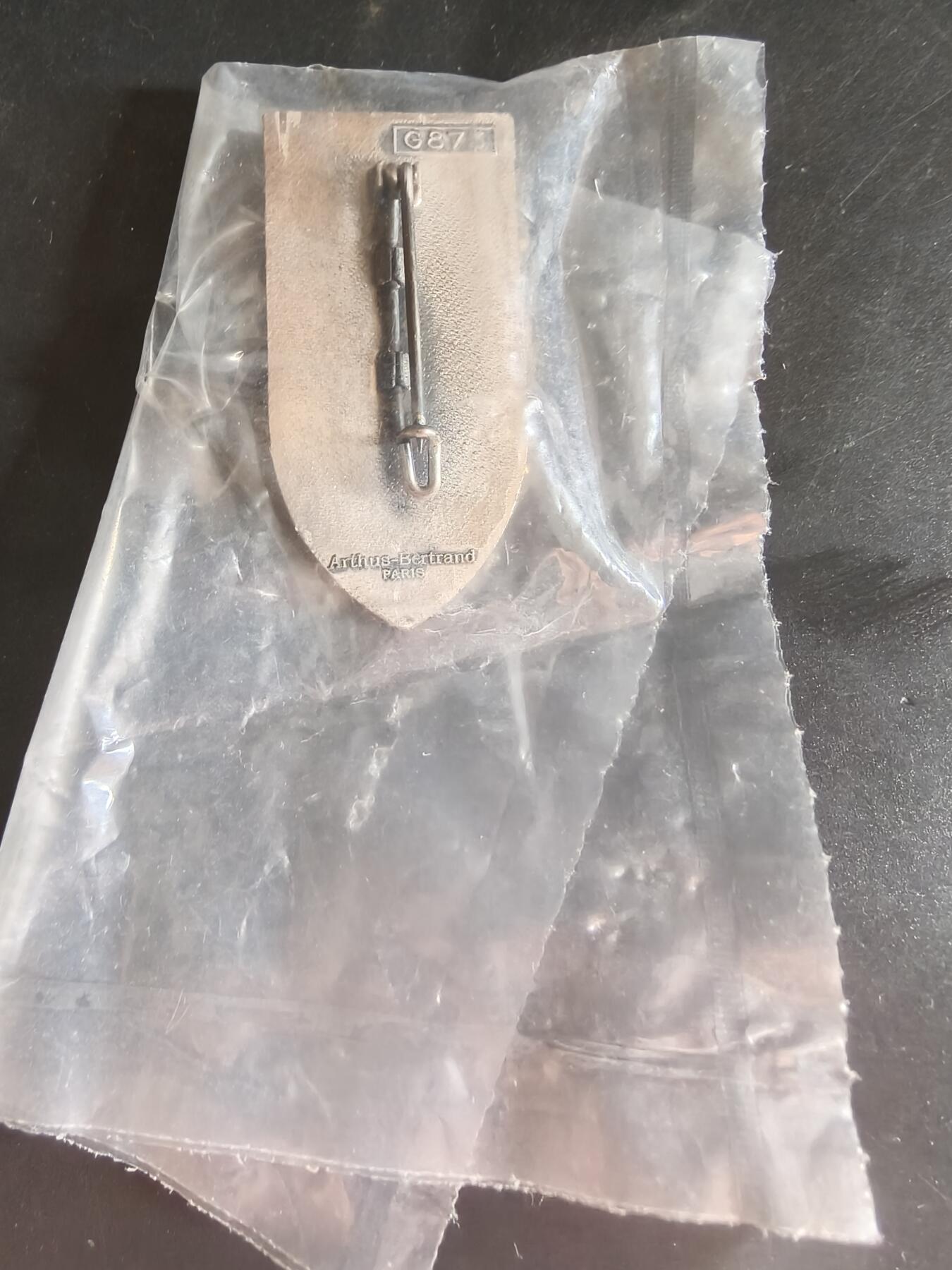 老王徽章第163期 13-15日三场连拍 16日统一发货  13、14日结束后可寄存 法国证章