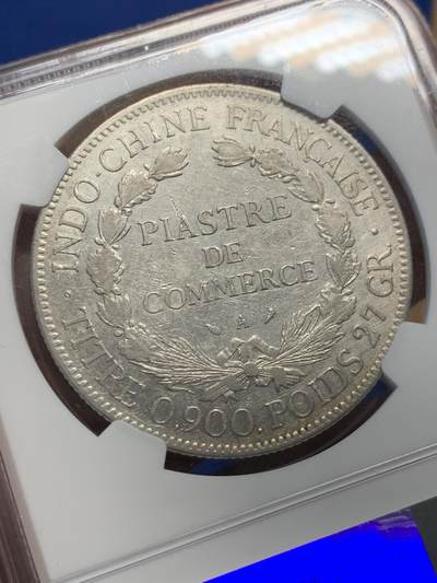 《竞宝斋》第438场 周日，周一，周二 3场连拍 （全场包邮） NGC VFD 法属印支1926坐洋1P银币 值得注意的是币面的戳 包含多国的文字戳 国内十分罕见 不容错过