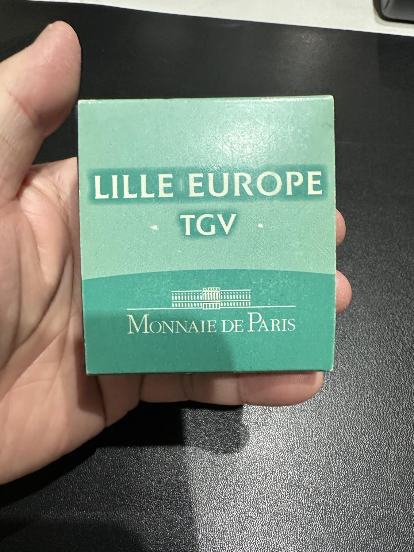 《外钞收藏家》第五百八十五期（精品场）（本平台长期征集拍品、欢迎藏友们联系合作）