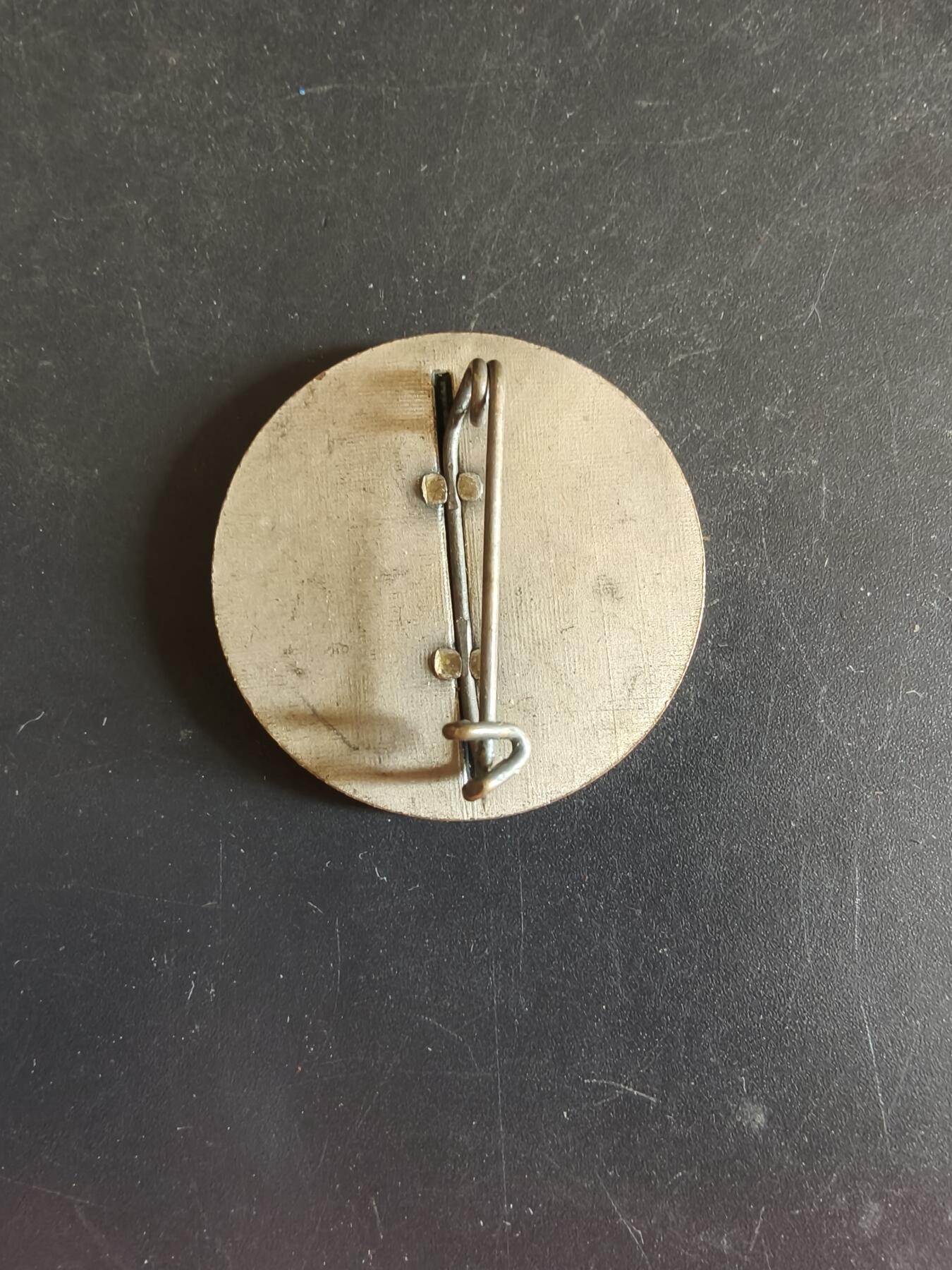 老王徽章第163期 13-15日三场连拍 16日统一发货  13、14日结束后可寄存 法国证章