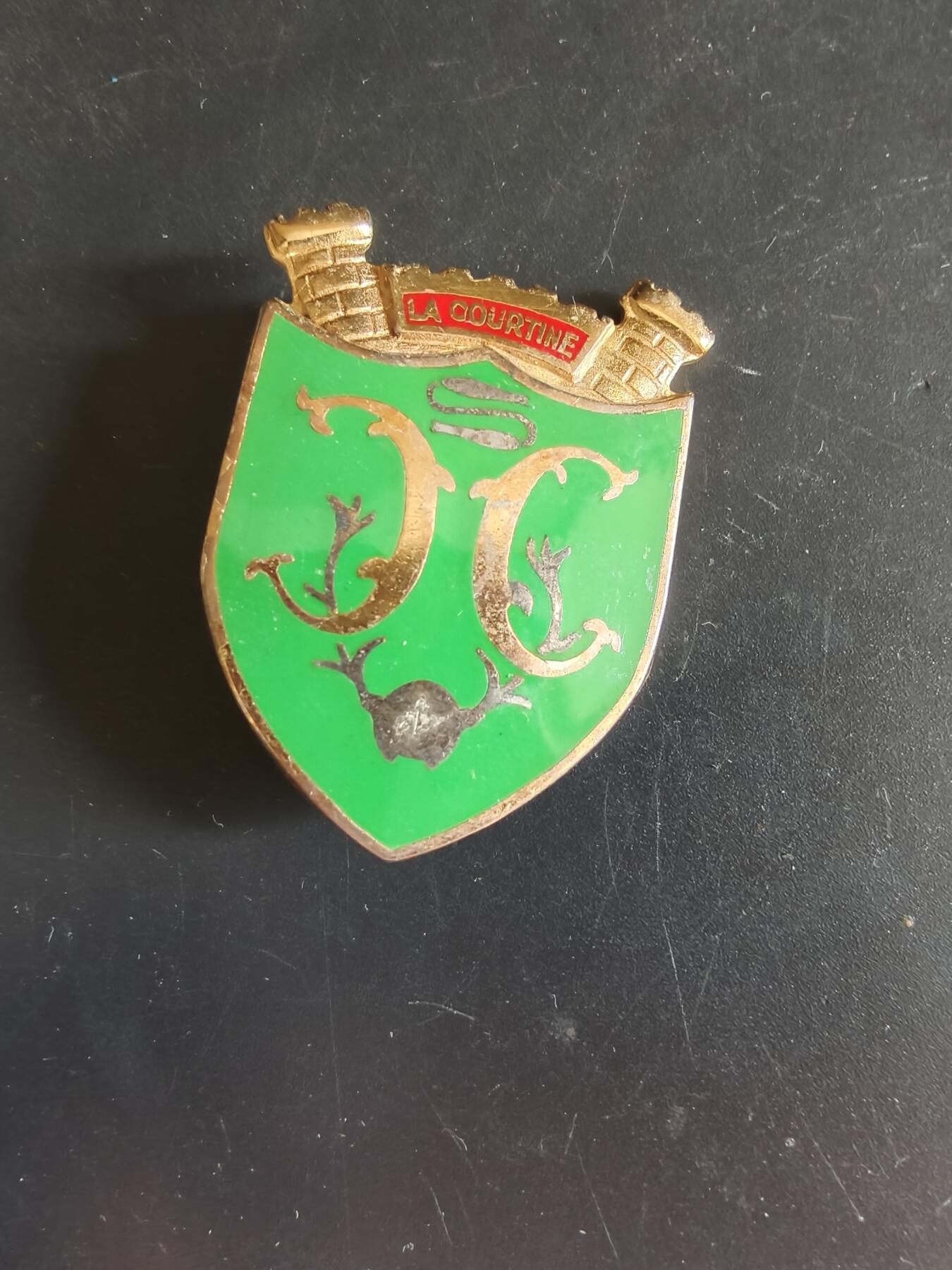 老王徽章第163期 13-15日三场连拍 16日统一发货  13、14日结束后可寄存 法国证章