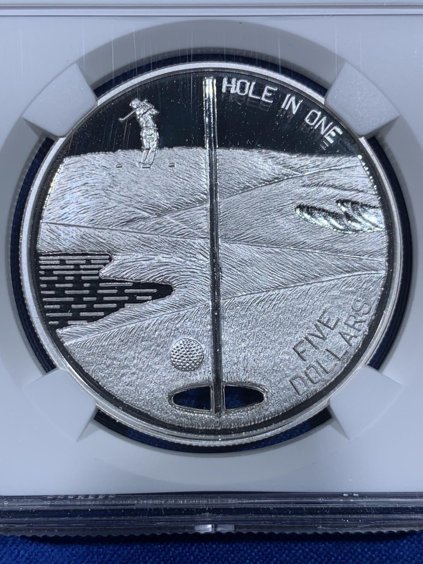 《竞宝斋》第438场 周日，周一，周二 3场连拍 （全场包邮） NGC PF68UC 巴哈马1994年一杆进洞5元精制纪念银币（克劳斯获奖币之1996年世界硬币大赛最佳创意币，1盎司克重，925银，38.61MM币径，发行量5万枚）