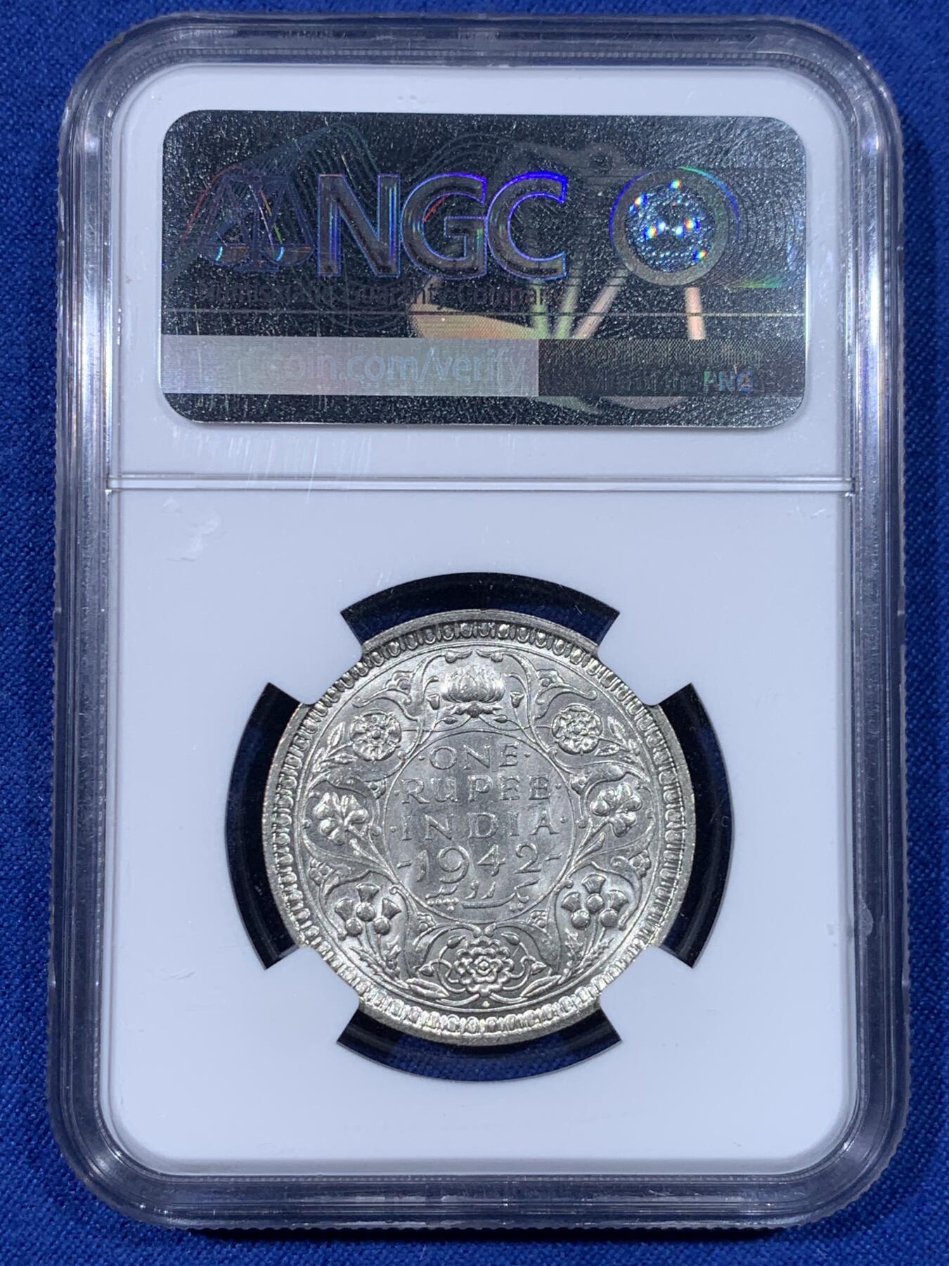 《竞宝斋》第438场 周日，周一，周二 3场连拍 （全场包邮） NGC MS62 英属印度 1942年 1卢比 乔治六世 经典品种 物美价廉