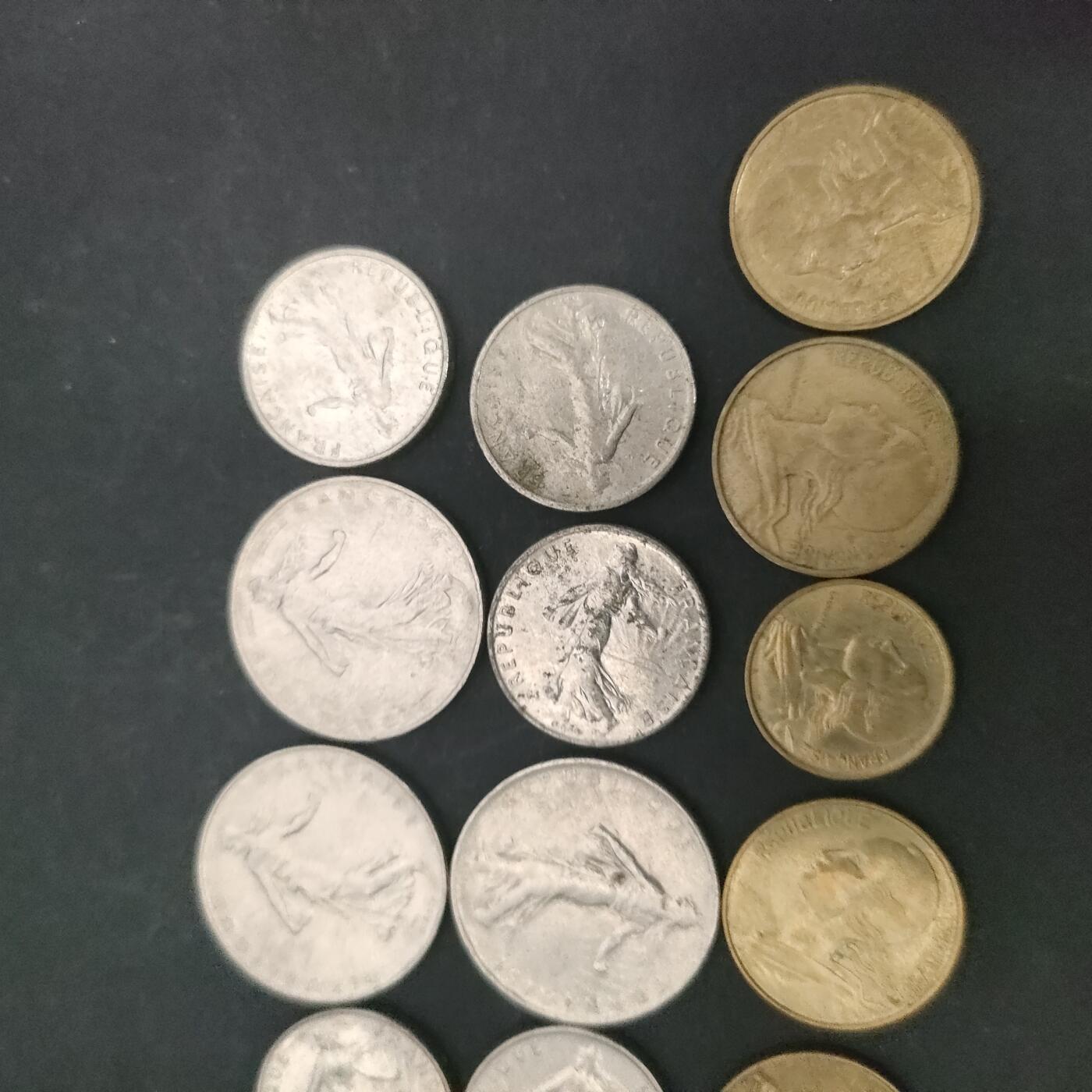 猩哥外币小铺➨【第202场】 法国13个