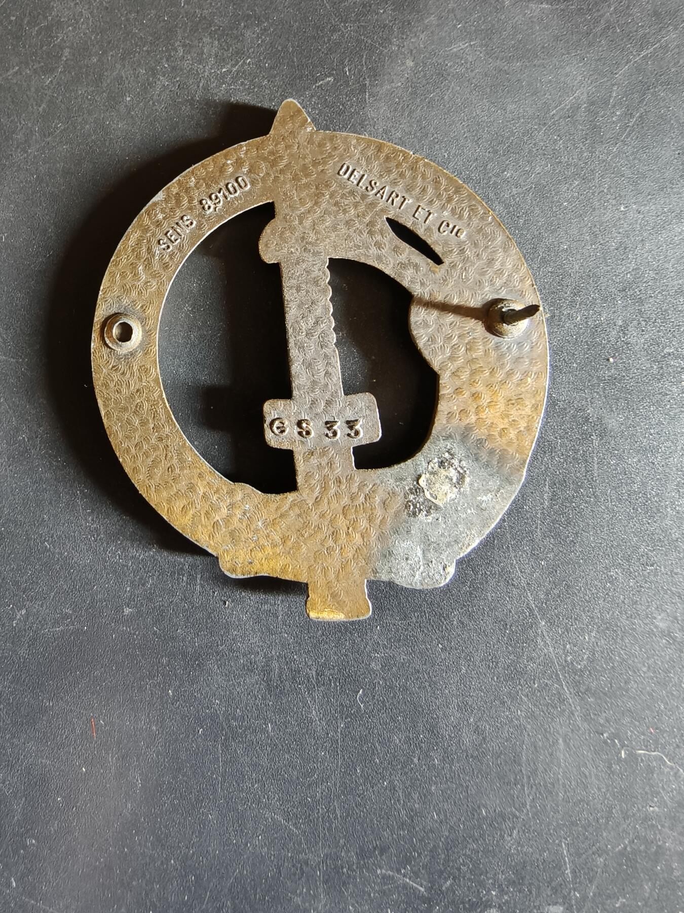 老王徽章第163期 13-15日三场连拍 16日统一发货  13、14日结束后可寄存 法国证章