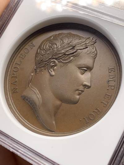 《竞宝斋》第438场 周日，周一，周二 3场连拍 （全场包邮） NGC MS64BN 拿破仑一世 1812年进入莫斯科 纪念大铜章 背面为克里姆林宫 加厚盒装 整个系列最少得一枚 值得入手