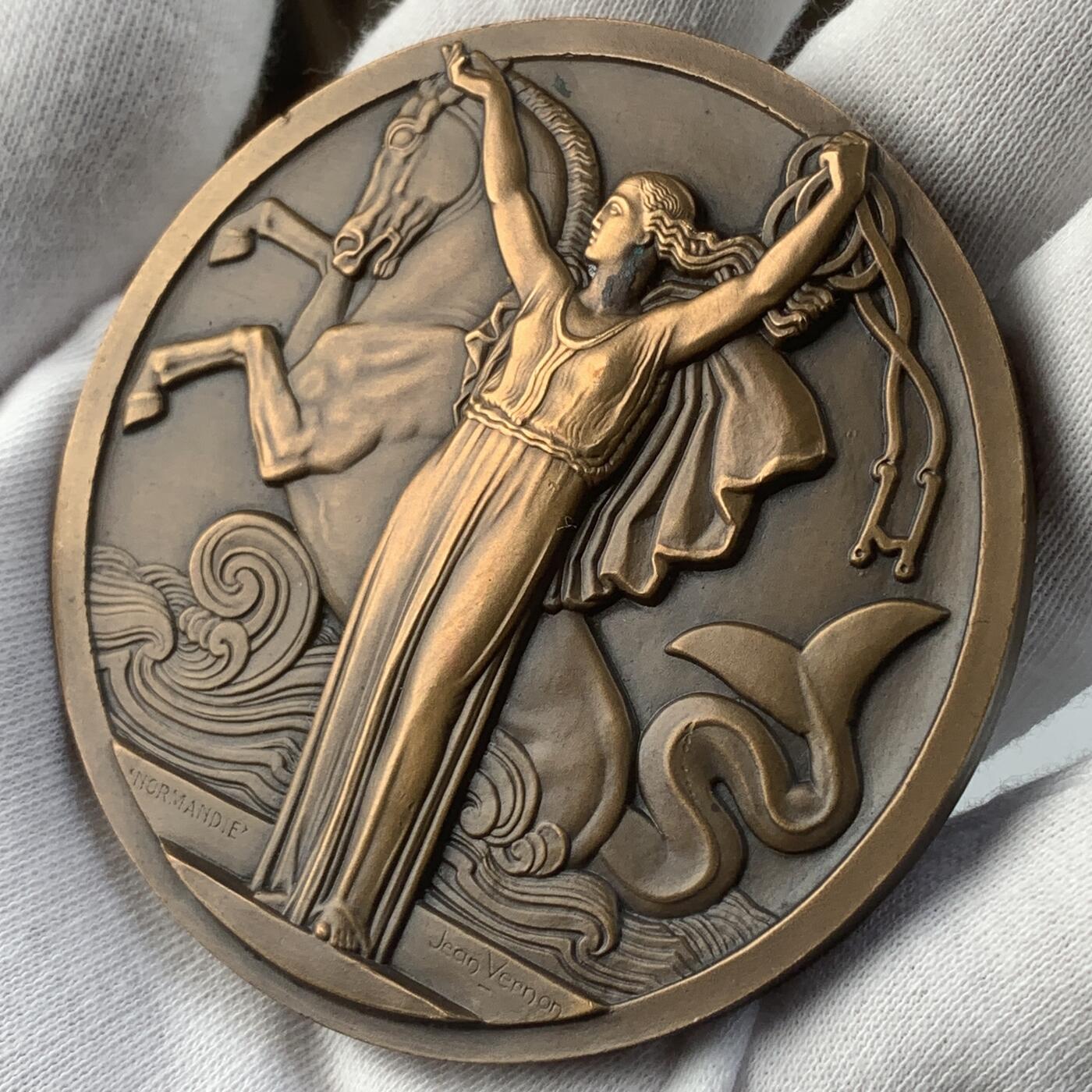 掌中浮雕-藏着的欧洲第042场 1935年诺曼底邮轮通航纪念铜章，68mm