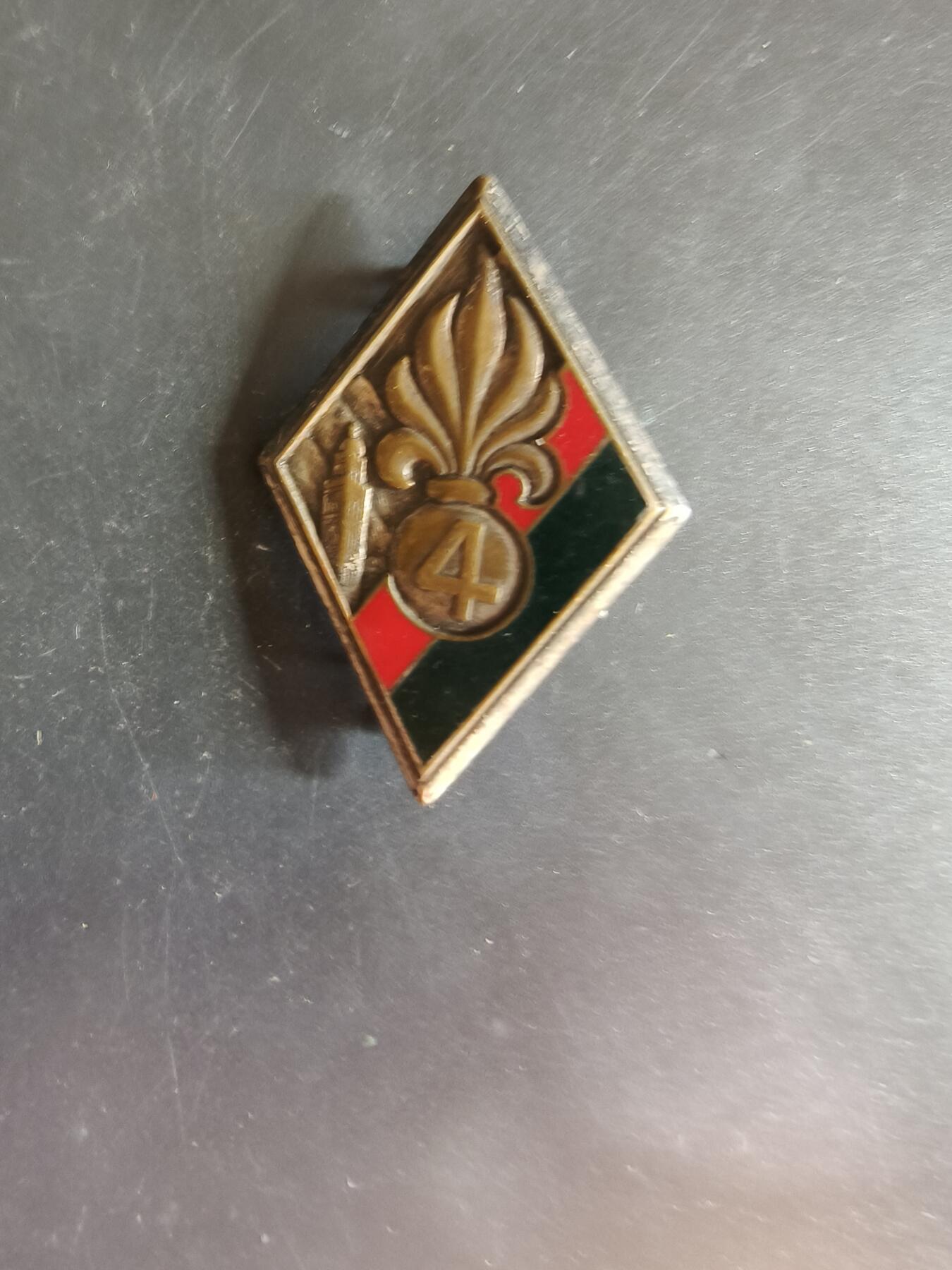 老王徽章第163期 13-15日三场连拍 16日统一发货  13、14日结束后可寄存 法国证章