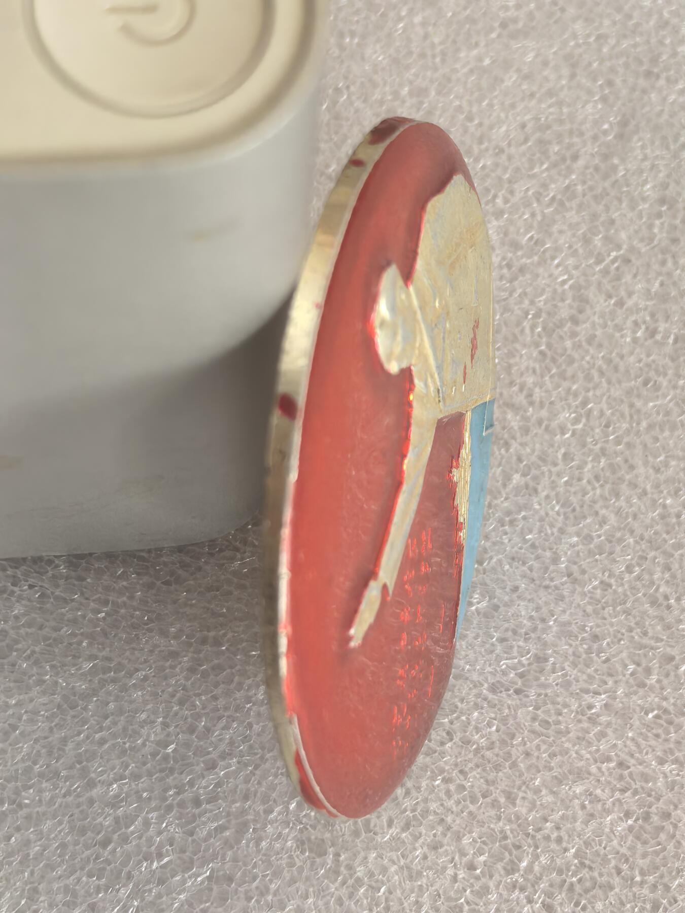 红色像章专场.包老包真.文革时期.实图拍摄.特价惠友 毛主席像章直径约60MM保真包老..编号280023