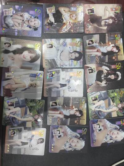 寸草不生拍卖 第十四期  - 幻笺集  真人COSER  收藏盲盒 SR卡 15张