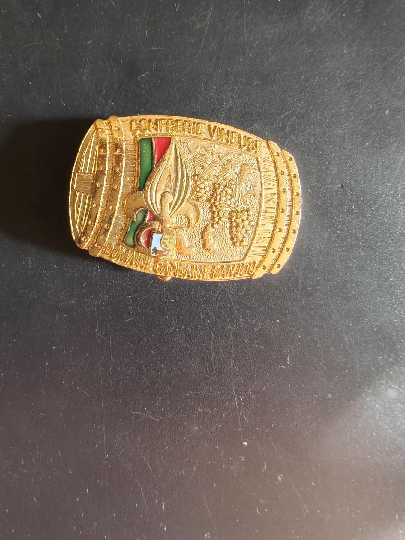 老王徽章第163期 13-15日三场连拍 16日统一发货  13、14日结束后可寄存 法国证章