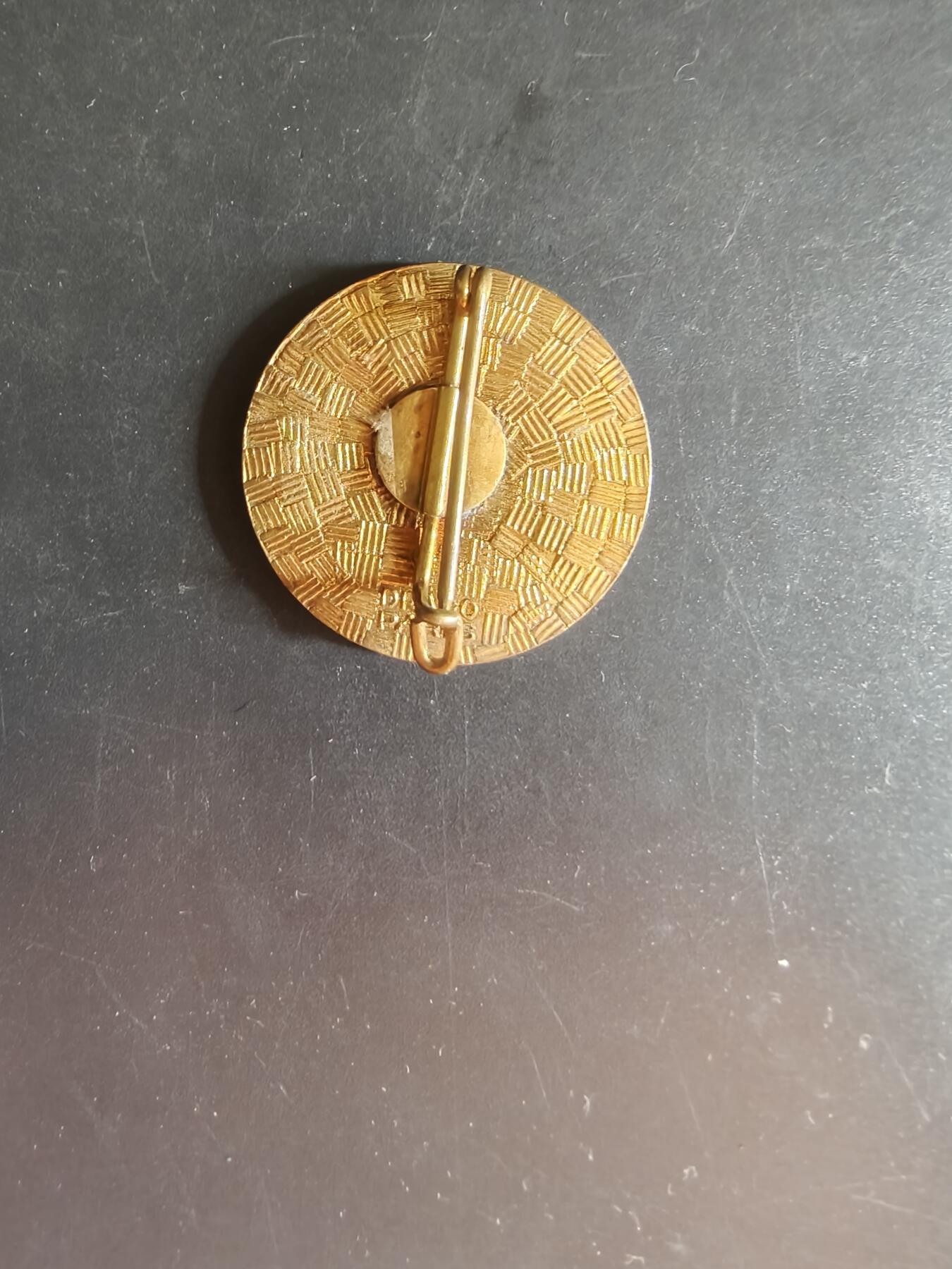 老王徽章第163期 13-15日三场连拍 16日统一发货  13、14日结束后可寄存 法国证章