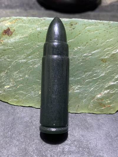 天然新疆和田青玉子 弹通货吊坠1颗， - 天然新疆和田青玉子 弹通货吊坠1颗，