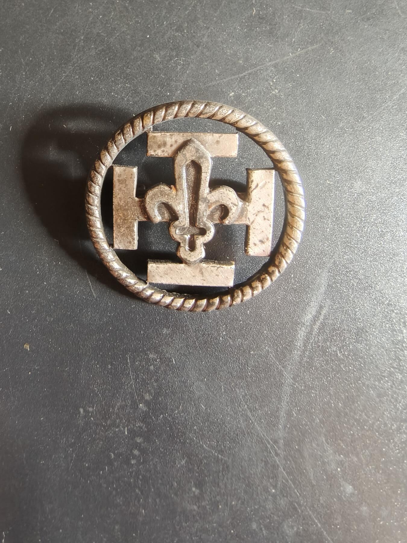 老王徽章第163期 13-15日三场连拍 16日统一发货  13、14日结束后可寄存 法国证章