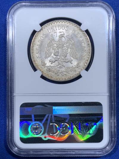 《竞宝斋》第438场 周日，周一，周二 3场连拍 （全场包邮） NGC MS64 墨西哥1943年草帽鹰洋1比索银币