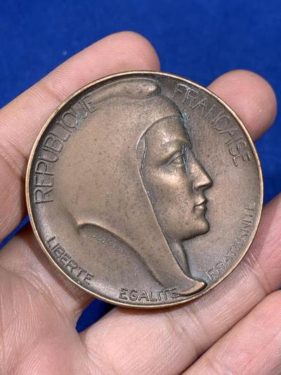 《竞宝斋》第438场 周日，周一，周二 3场连拍 （全场包邮） 法国鲁昂市议会颁发纪念铜章 69.9克 49.8mm 1969 丰饶角铜标边铭 带盒