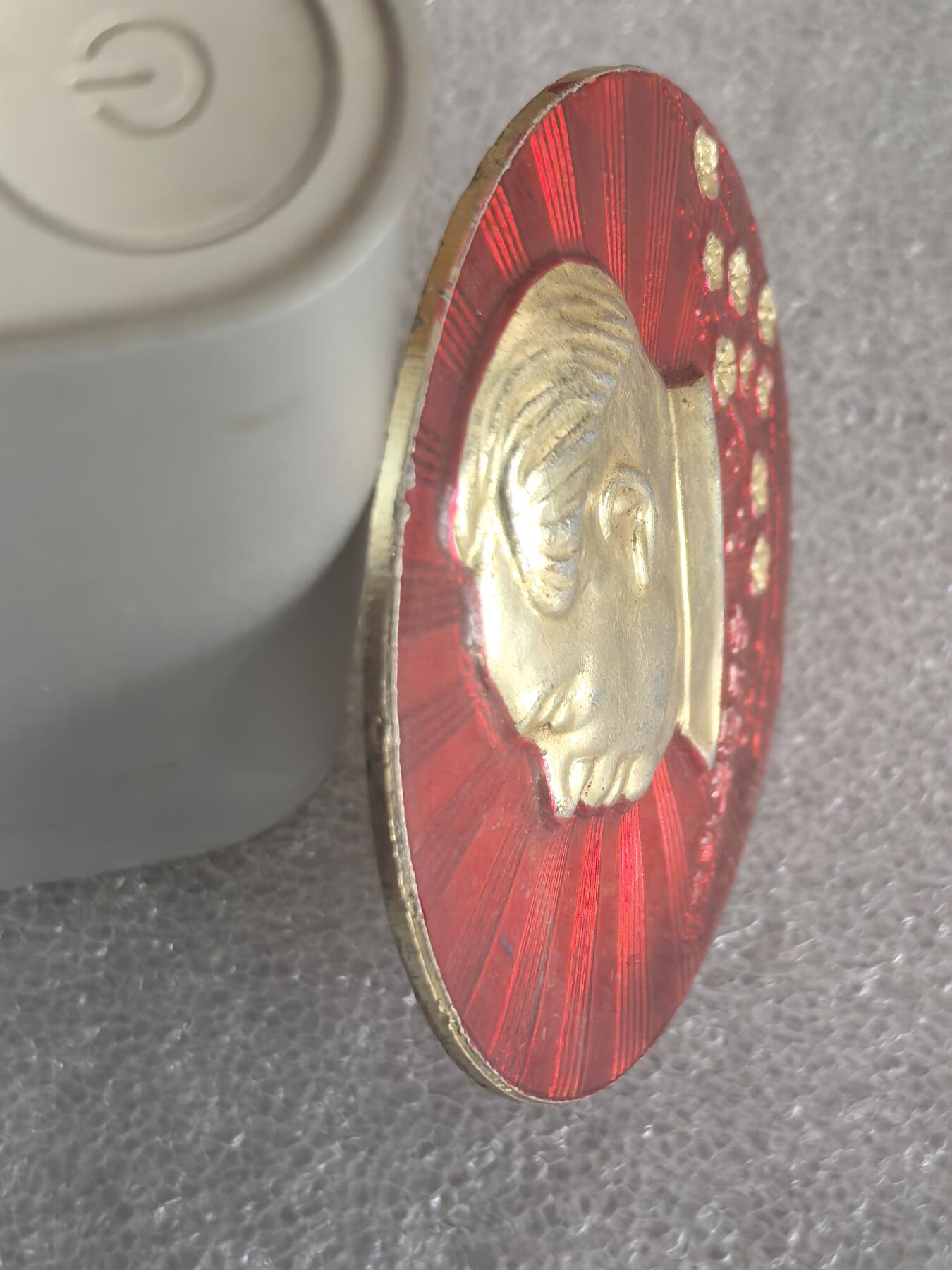 红色像章专场.包老包真.文革时期.实图拍摄.特价惠友