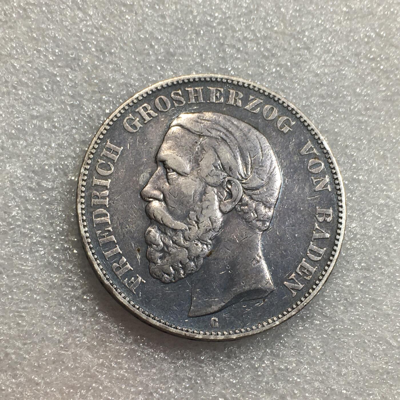 世界钱币专场拍卖 每周二开拍