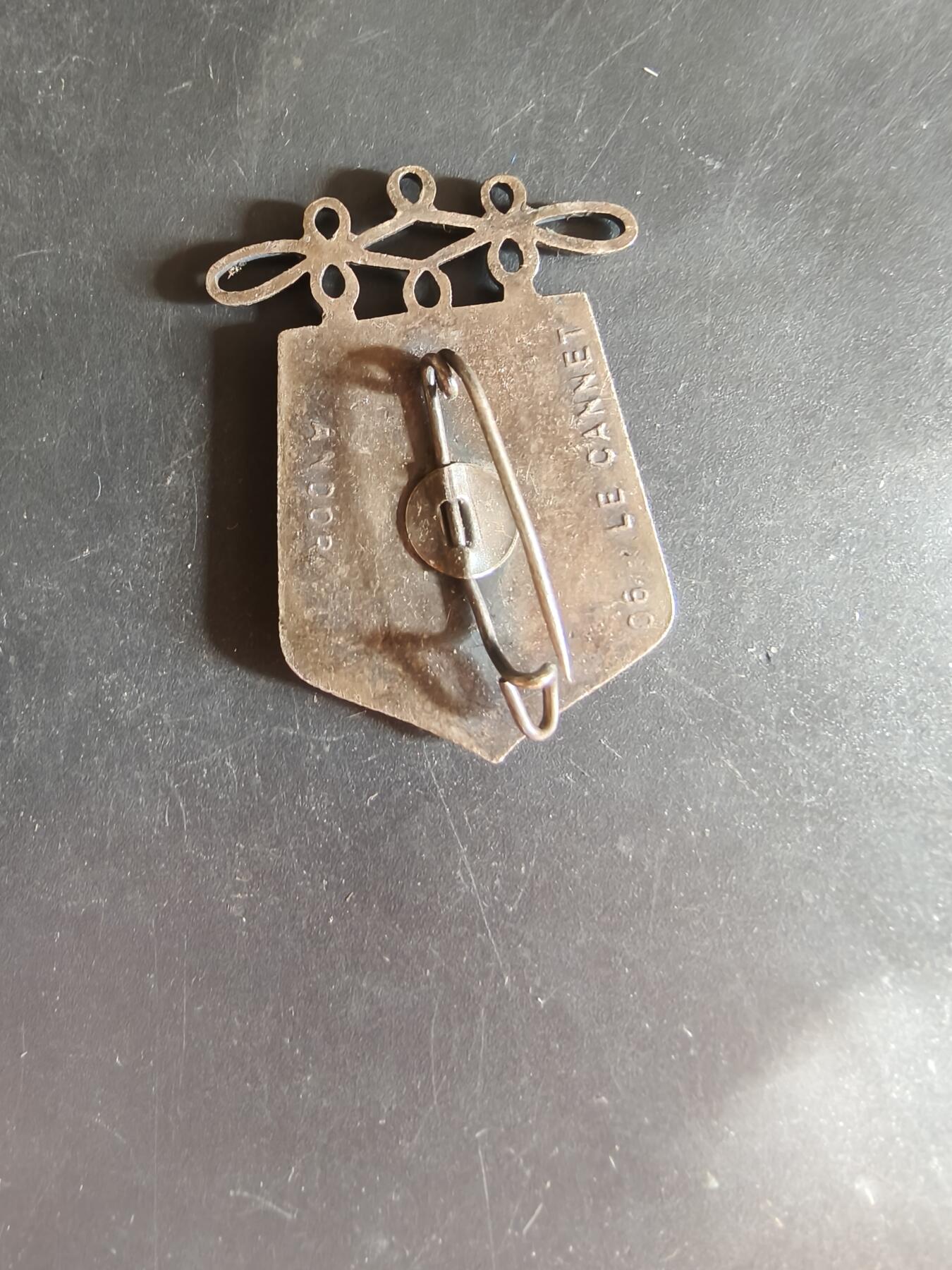 老王徽章第163期 13-15日三场连拍 16日统一发货  13、14日结束后可寄存 法国证章