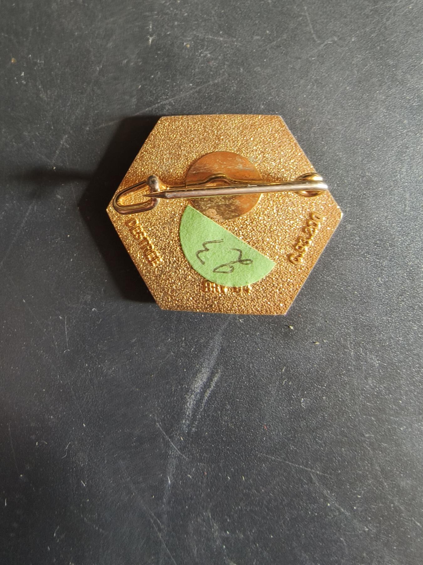 老王徽章第163期 13-15日三场连拍 16日统一发货  13、14日结束后可寄存 法国证章