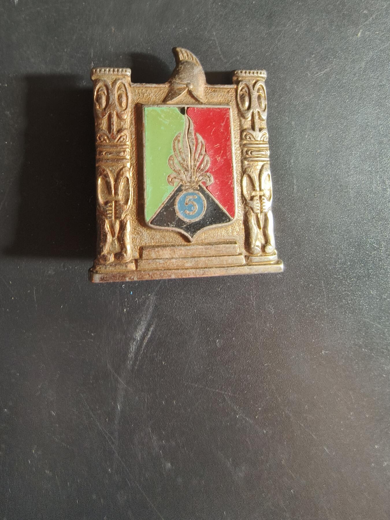 老王徽章第163期 13-15日三场连拍 16日统一发货  13、14日结束后可寄存 法国证章