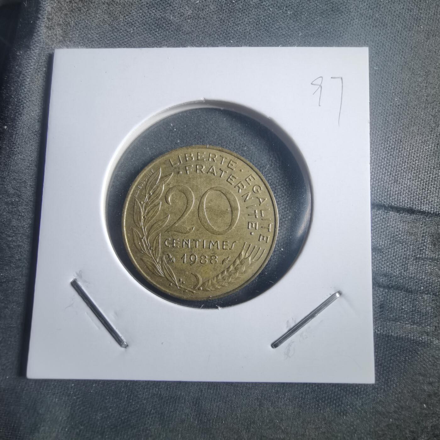 沼泽如烟--第904场 法国1988年20分