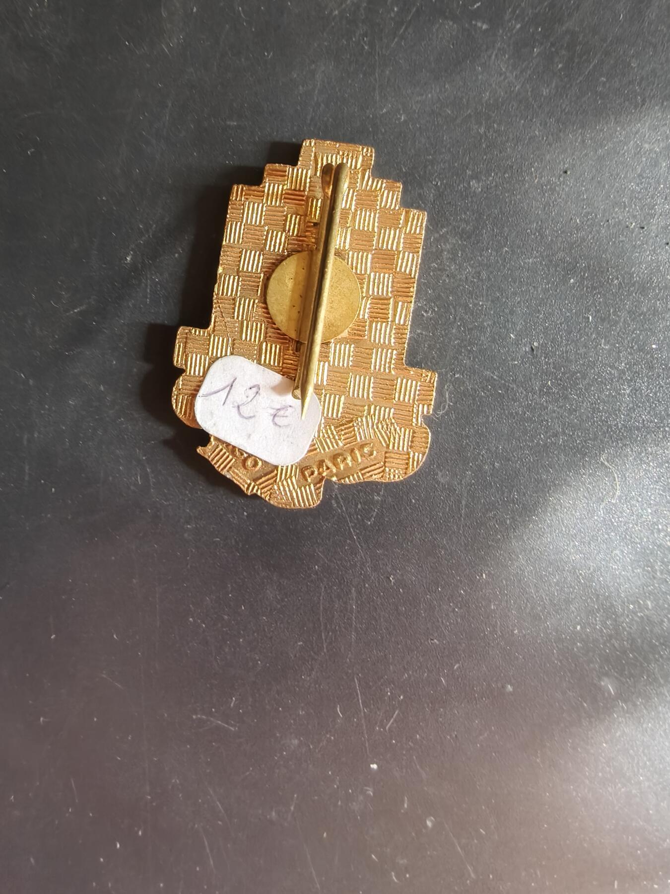 老王徽章第163期 13-15日三场连拍 16日统一发货  13、14日结束后可寄存 法国证章