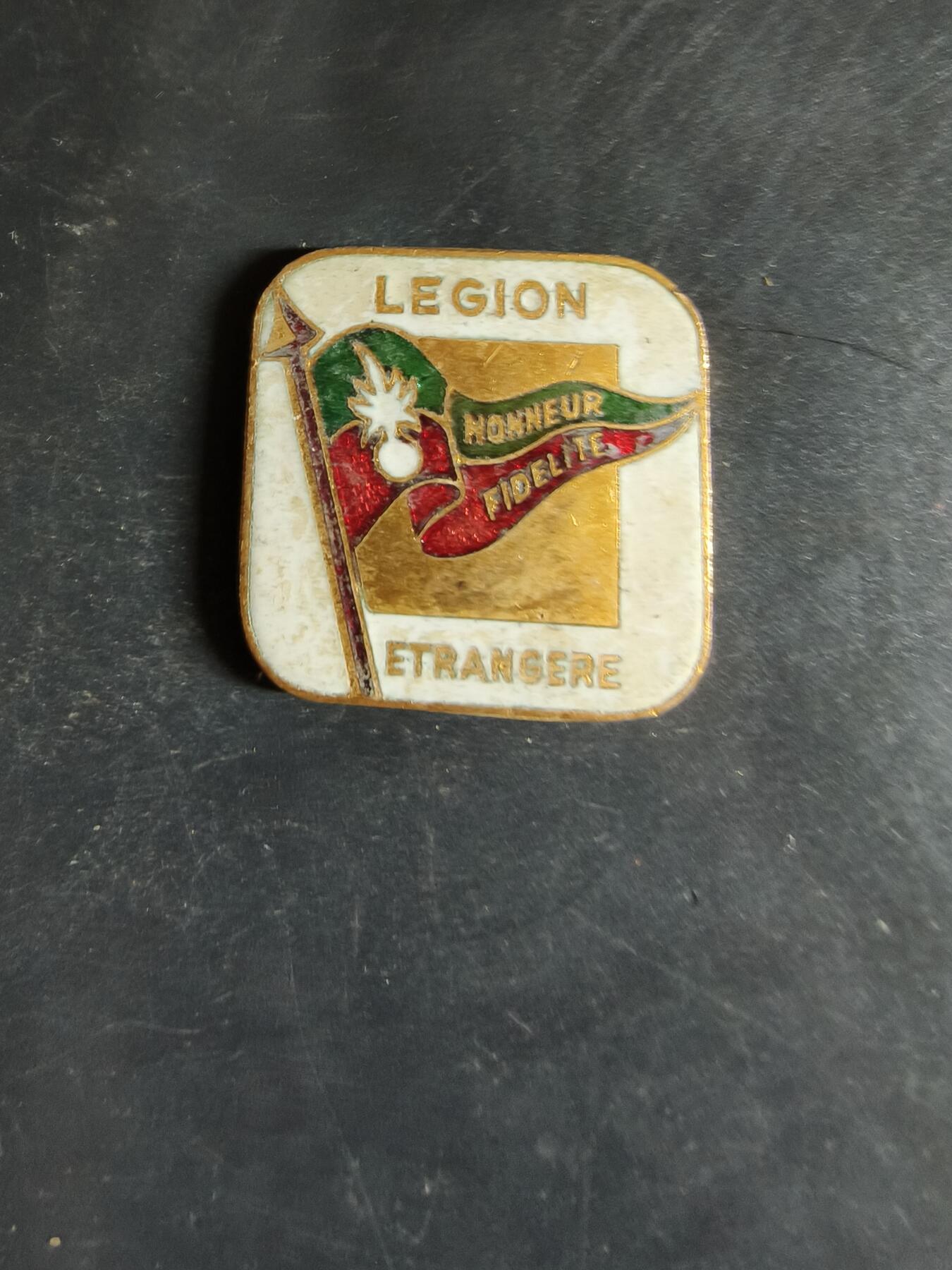 老王徽章第163期 13-15日三场连拍 16日统一发货  13、14日结束后可寄存 法国证章