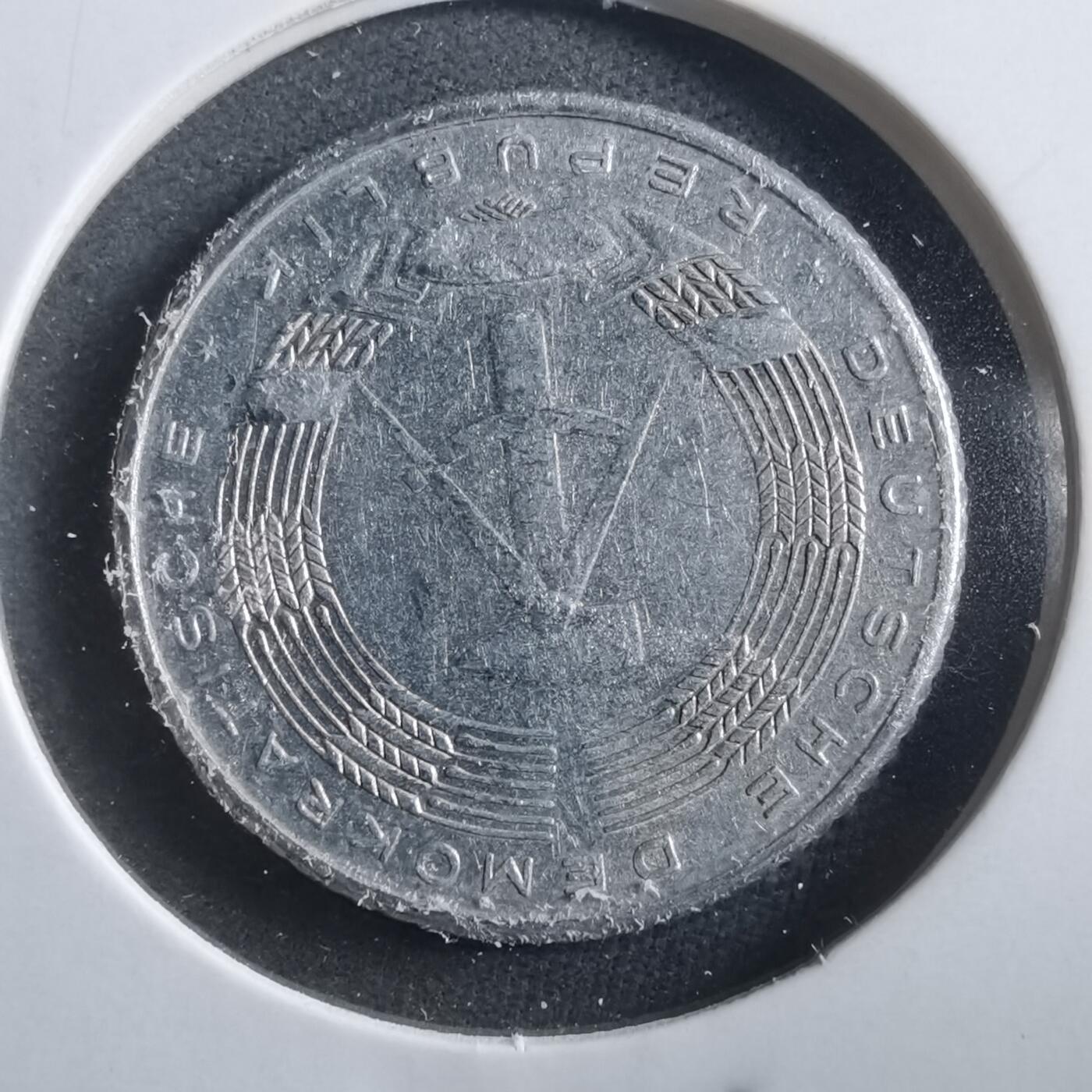 沼泽如烟--第906场 东德1968年50芬尼