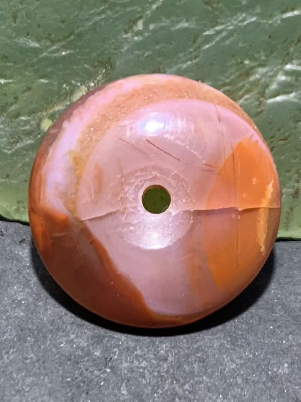 红白荔枝冻川料红玛瑙平安扣一个，