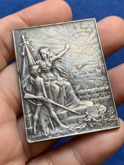 《竞宝斋》第438场 周日，周一，周二 3场连拍 （全场包邮） - 名家名作 法国国家射击联盟纪念镀银方章 38.3克 38.2*50.7mm 丰饶角铜标