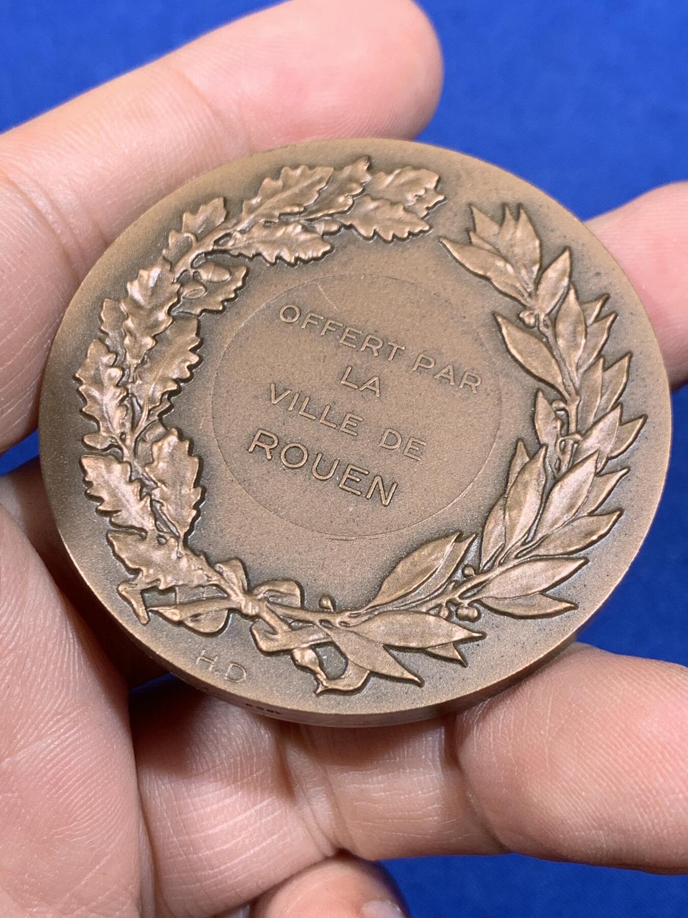 《竞宝斋》第438场 周日，周一，周二 3场连拍 （全场包邮） 法国鲁昂市议会颁发纪念铜章 69.9克 49.8mm 1969 丰饶角铜标边铭 带盒