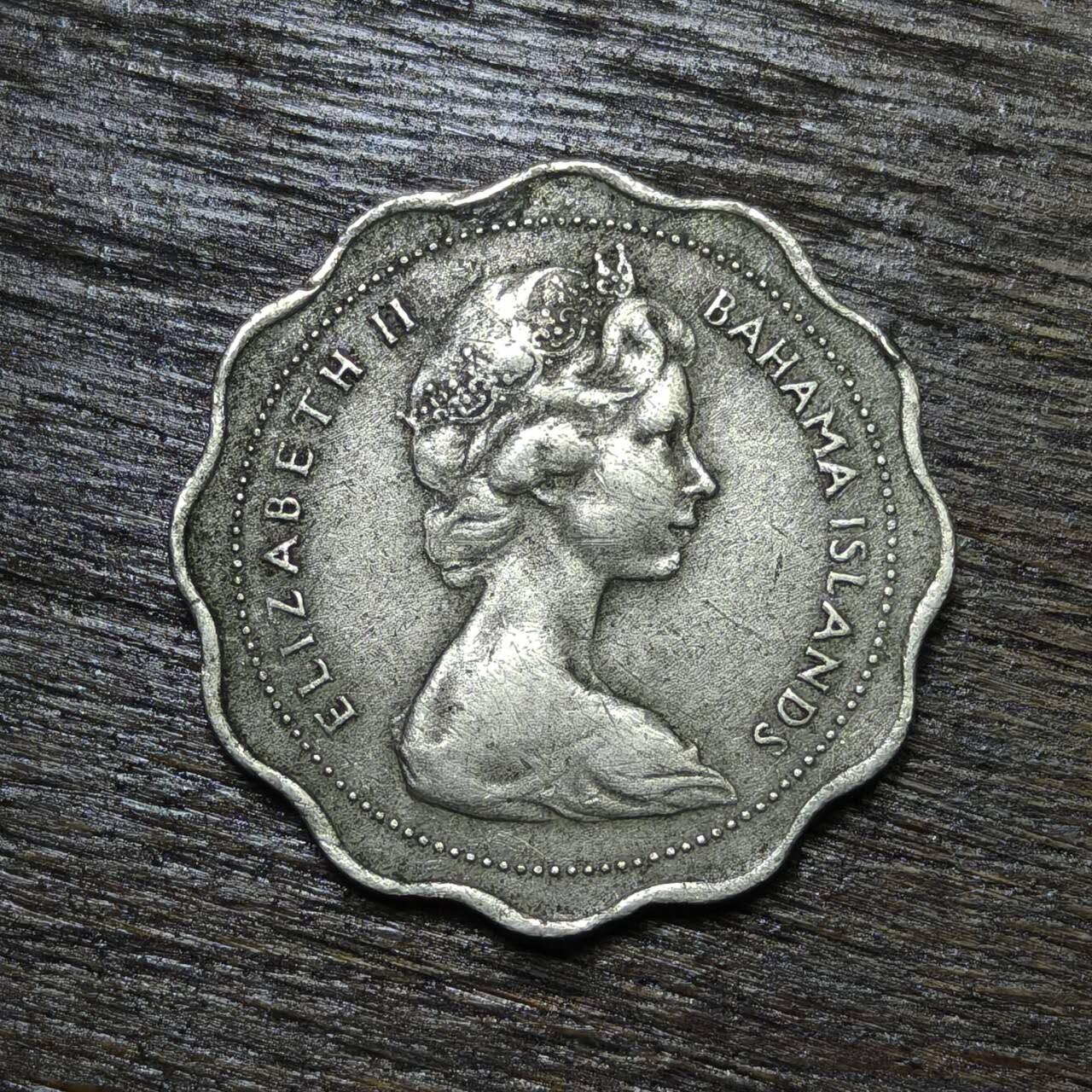 【铜匠收藏】★第132场★散币场，无佣金，30包邮。不满30元，支付5元运费。《接受代拍 代送NGC评级》 巴哈马 1968年 10分 扇贝型 伊丽莎白二世 北梭鱼