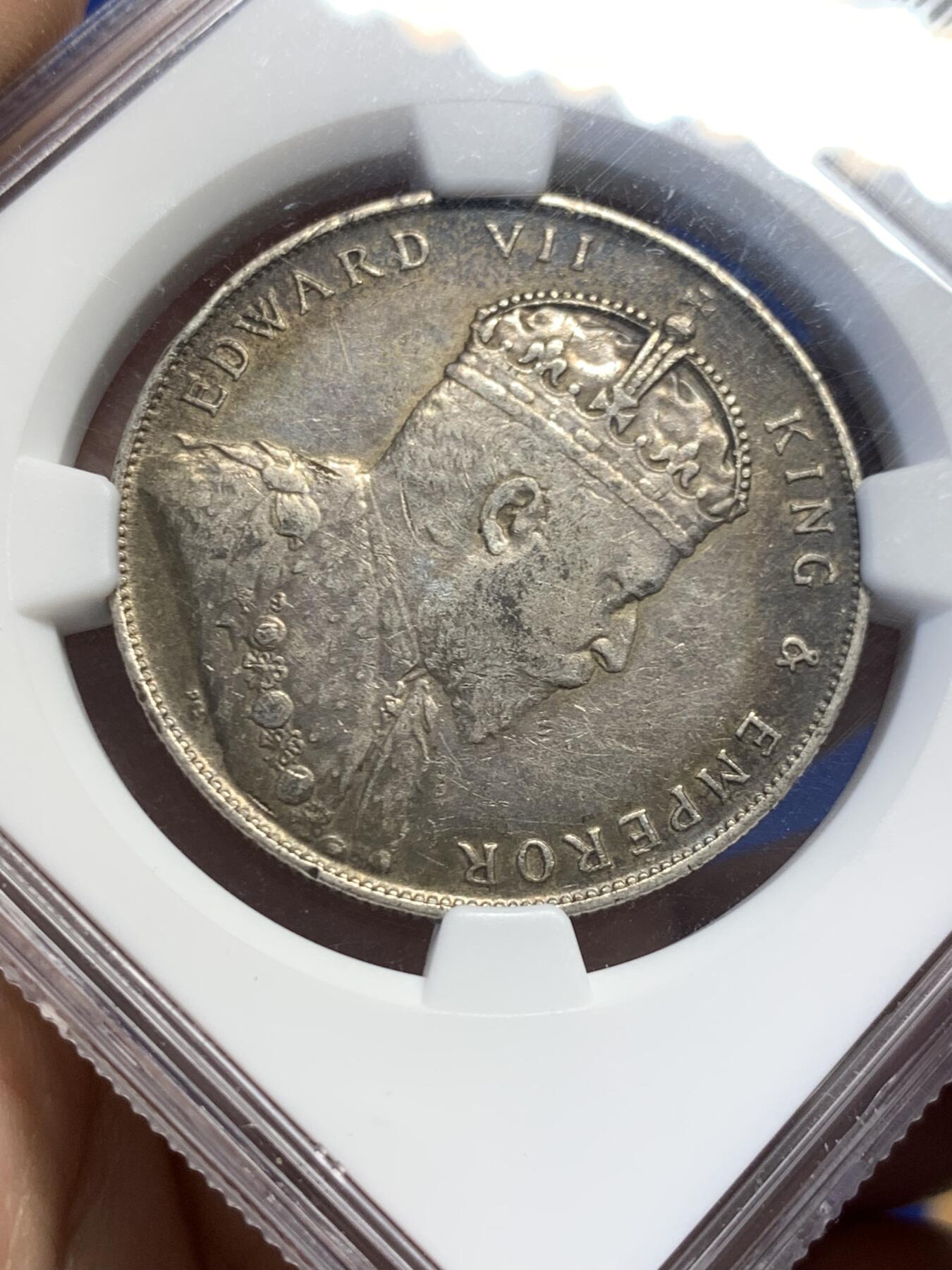 《竞宝斋》第438场 周日，周一，周二 3场连拍 （全场包邮） NGC XF45 海峡1908年 爱德华七世 一圆银币 ，双面深彩包浆，此枚人物细节不错