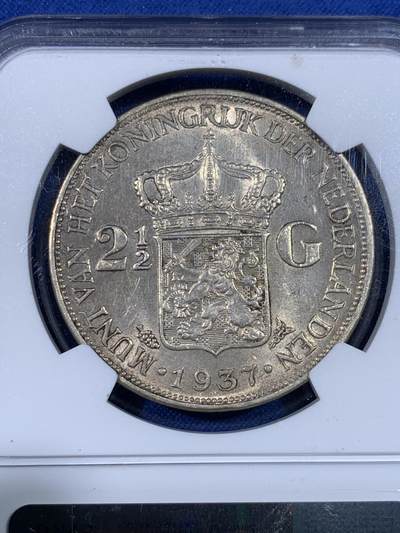 《竞宝斋》第438场 周日，周一，周二 3场连拍 （全场包邮） NGC AU58 荷兰1937年威廉明娜女王2.5盾大银币，58分最具性价比。