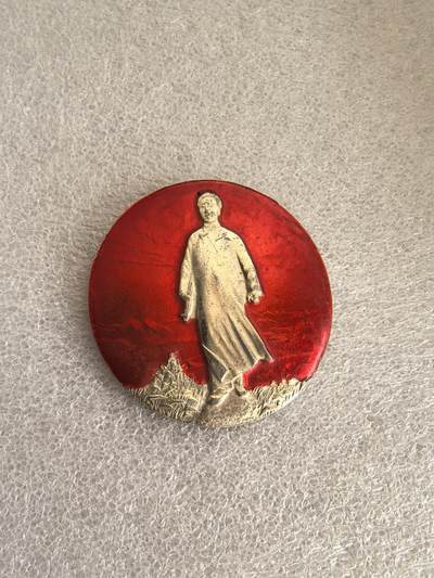 红色像章专场.包老包真.文革时期.实图拍摄.特价惠友 - 毛主席像章直径约50MM保真包老.编号280022