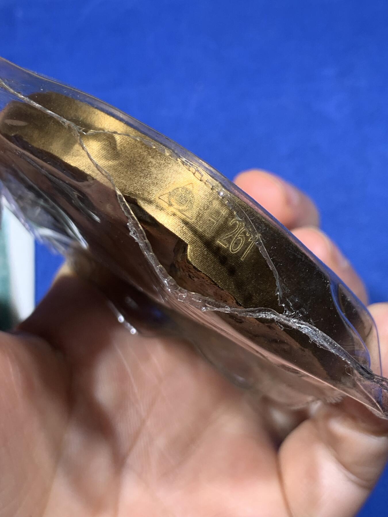 《竞宝斋》第438场 周日，周一，周二 3场连拍 （全场包邮） 上海新世纪 云冈石窟大铜章 黄铜，朱熙华设计，约80mm，带袋重约393.6克，原盒原证。