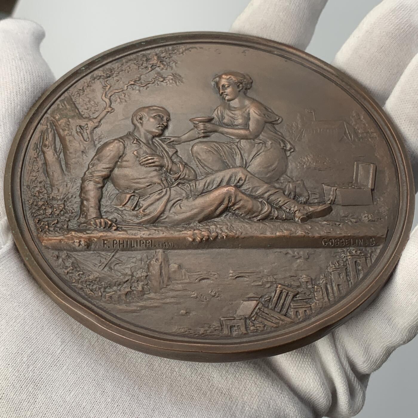 掌中浮雕-藏着的欧洲第042场 1905年法国妇女协会实际颁发（两面拼接）拉斐尔·布兰查德医学院教授奖章，纪念在一战中的救助和荣誉奉献，110mm，370g