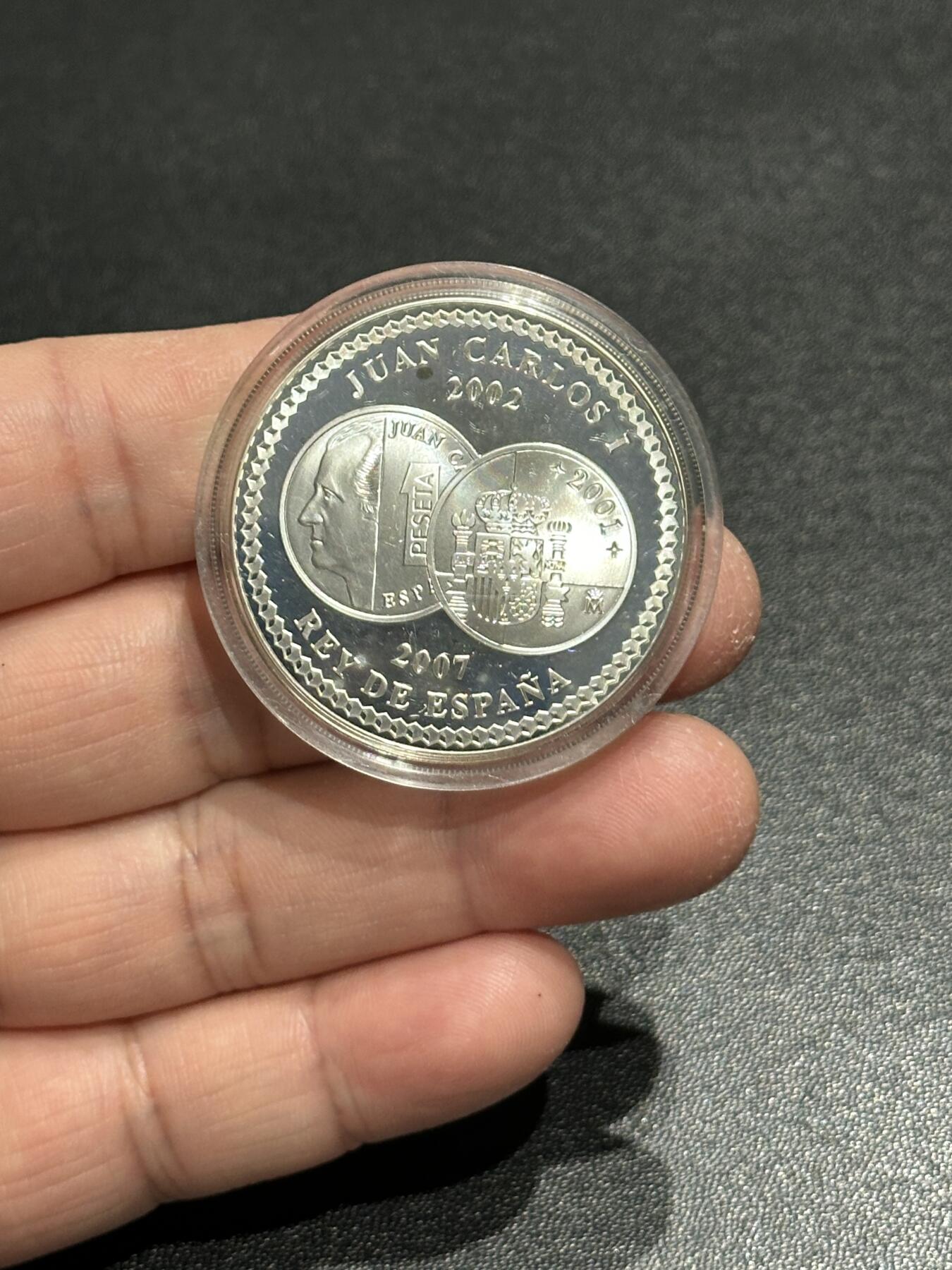 《外钞收藏家》第五百八十五期（精品场）（本平台长期征集拍品、欢迎藏友们联系合作）