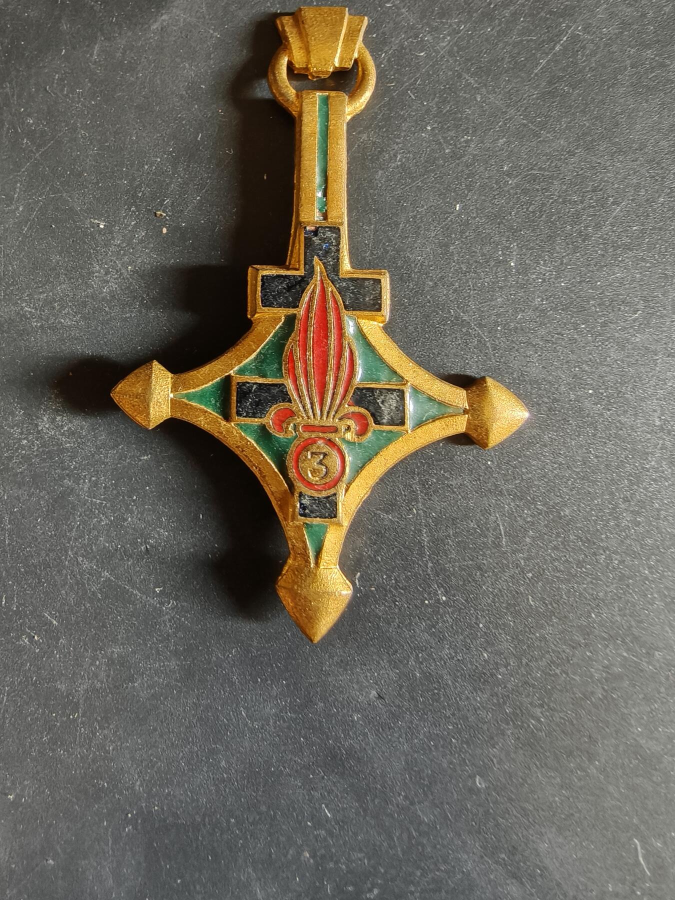 老王徽章第163期 13-15日三场连拍 16日统一发货  13、14日结束后可寄存 法国证章