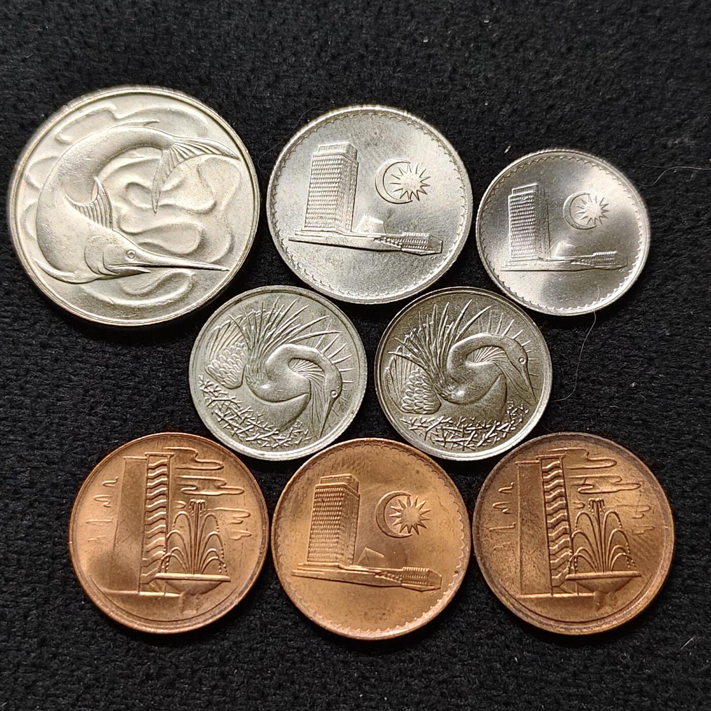 【全场包邮】纯粹捡漏拍478场（免费代拍第15场） 新加坡+马来西亚各年份原光散币8枚一组