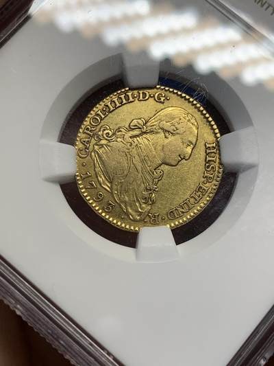 《竞宝斋》第438场 周日，周一，周二 3场连拍 （全场包邮） NGC XF45 西班牙1793/2年卡洛斯四世 2埃斯库多金币 骑字版 6.77克 875金 细节不错