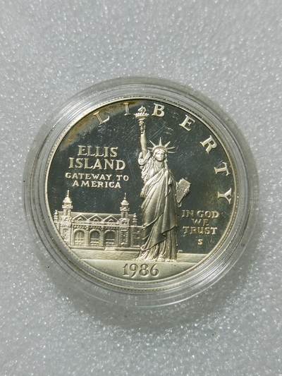 天下钱庄专场欢迎参拍 - 美国自由女神像一美元银币